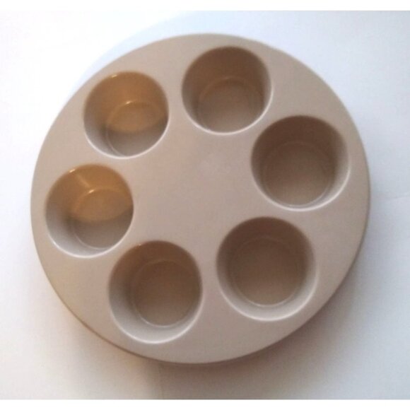 Anchor Hocking beige Microwave 6 cupcake muffin pan pm447-TI - Picture 1 of 3